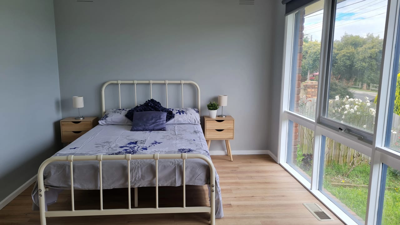 Furnished room in a share house