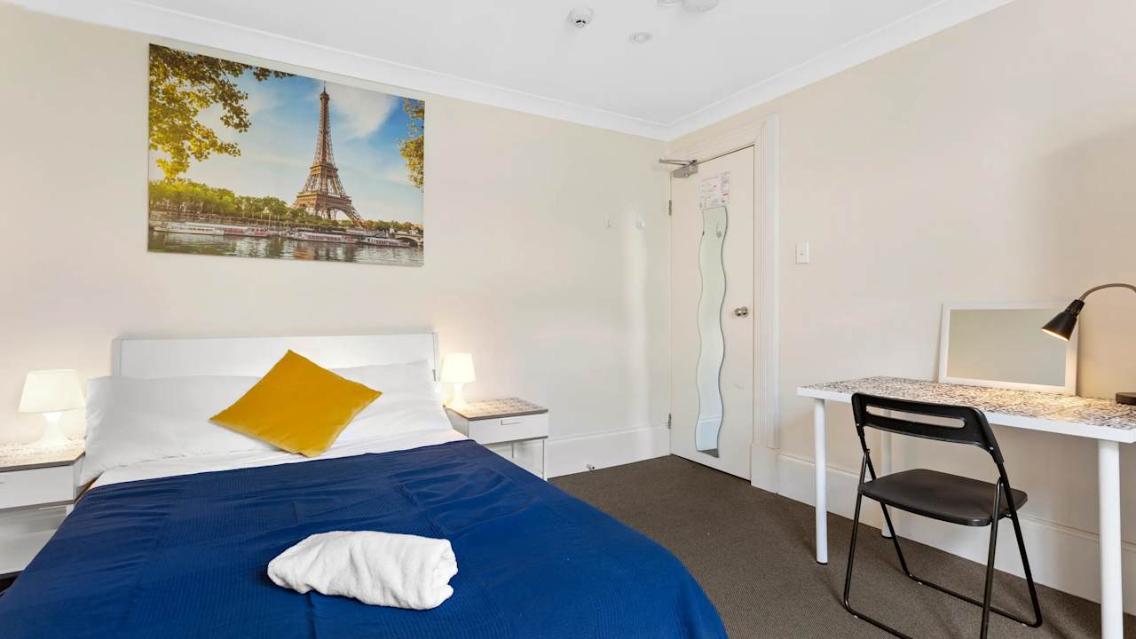 Furnished room in a share house