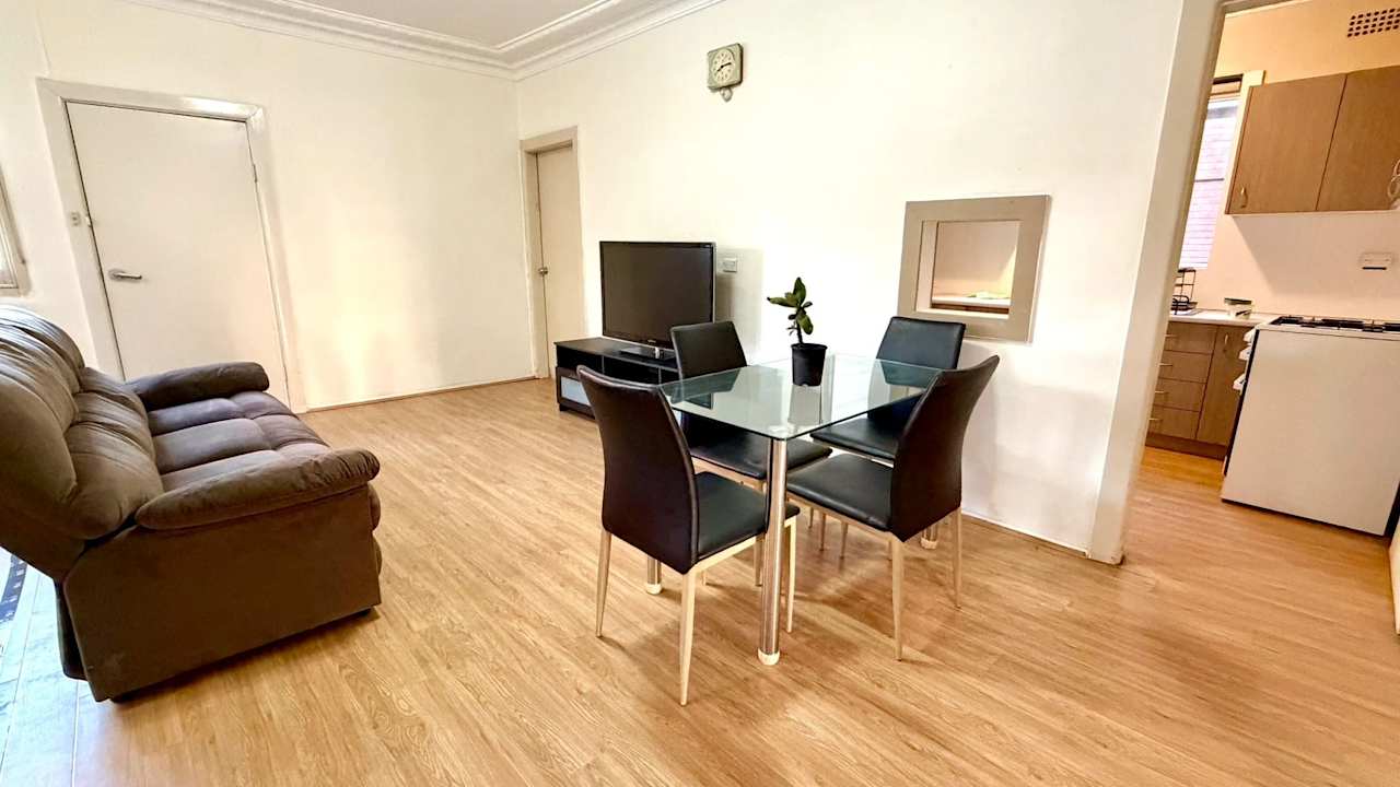 Furnished room in a share house