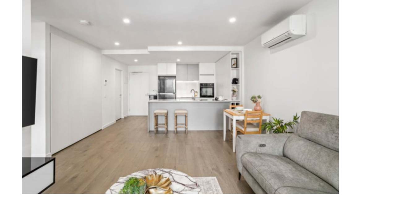 Unfurnished room in a flatshare