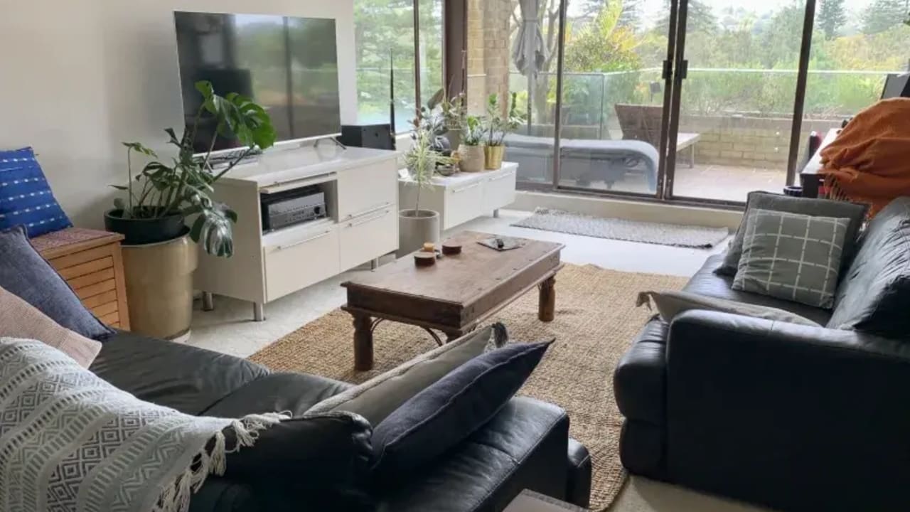 Furnished room with own bathroom