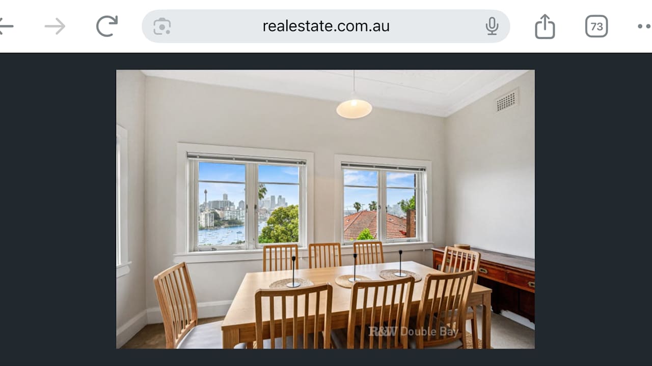 Furnished room in a flatshare