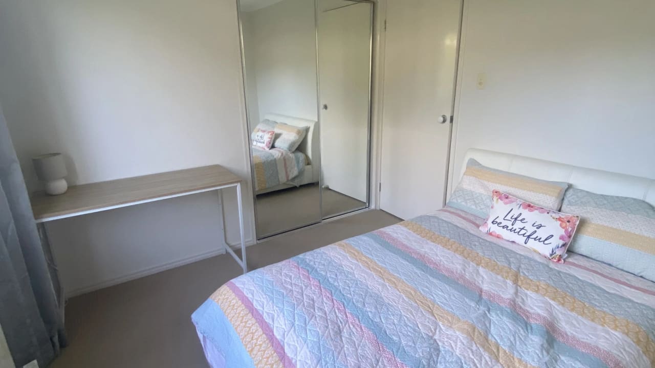Furnished room in a share house