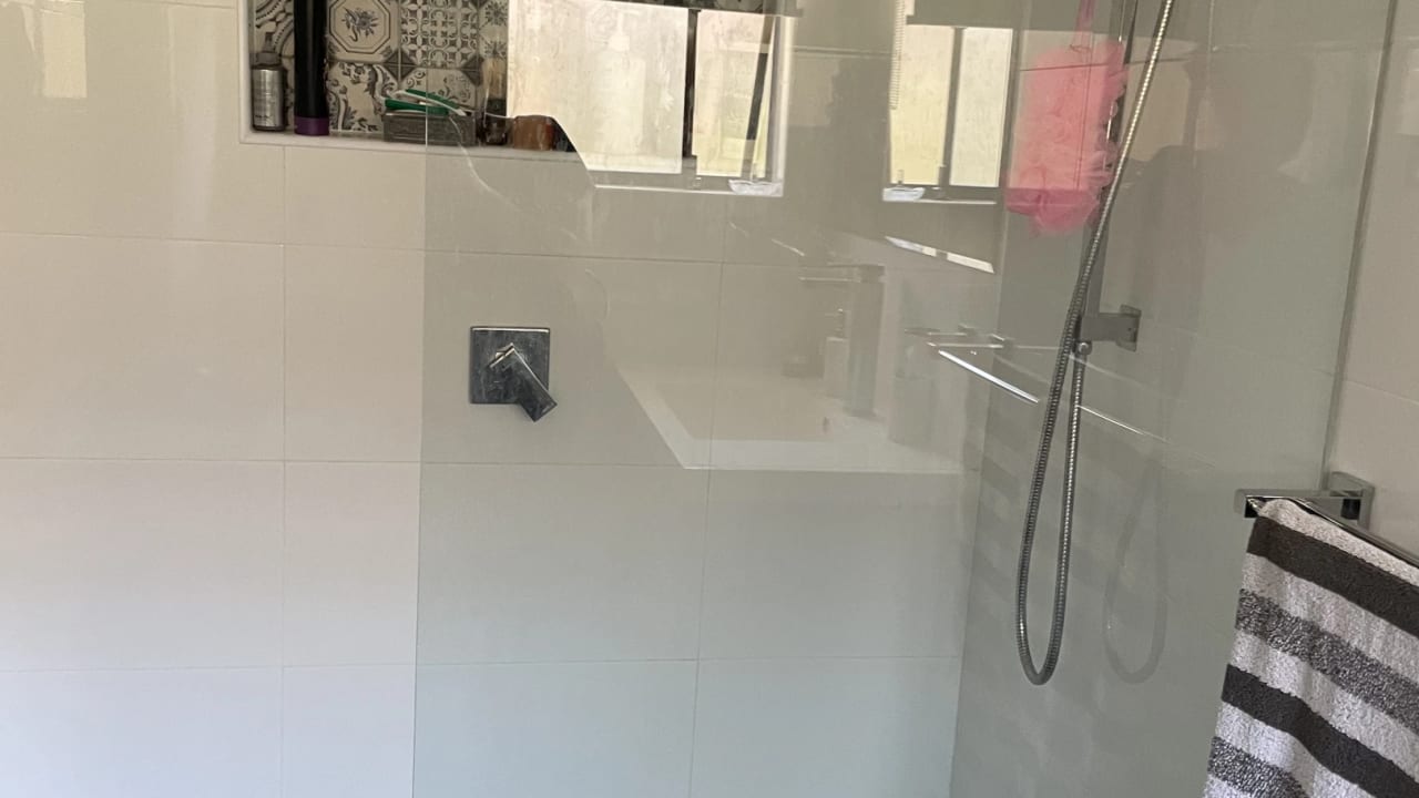 Furnished room with own bathroom
