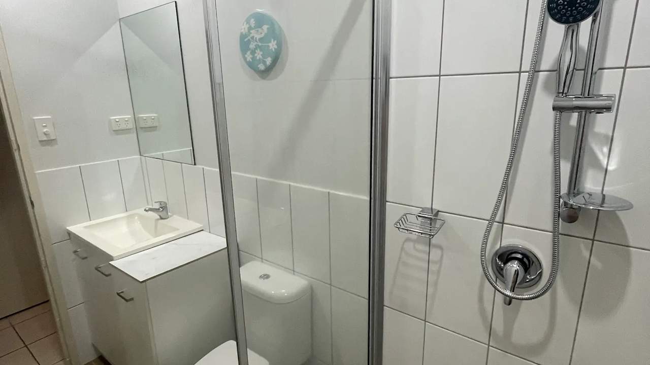 Room with ensuite in a share house