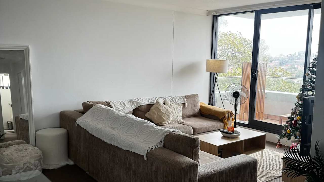 Furnished room in a flatshare