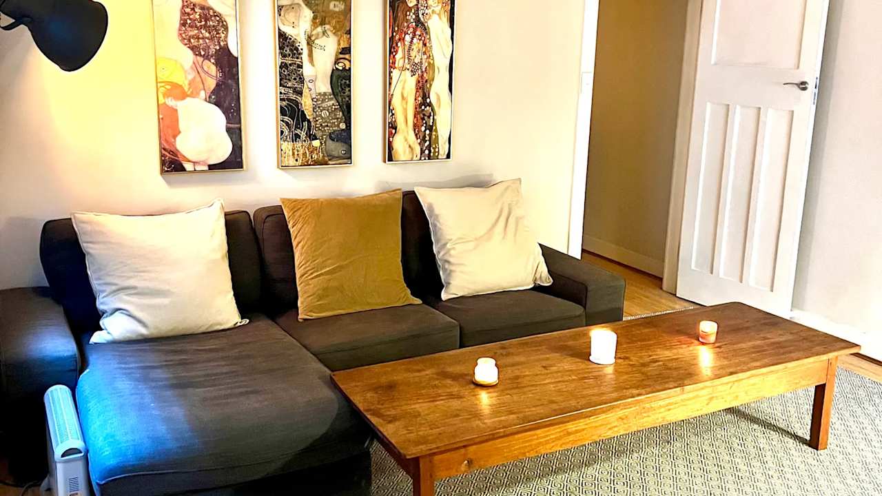 Whole property with 2 rooms for rent