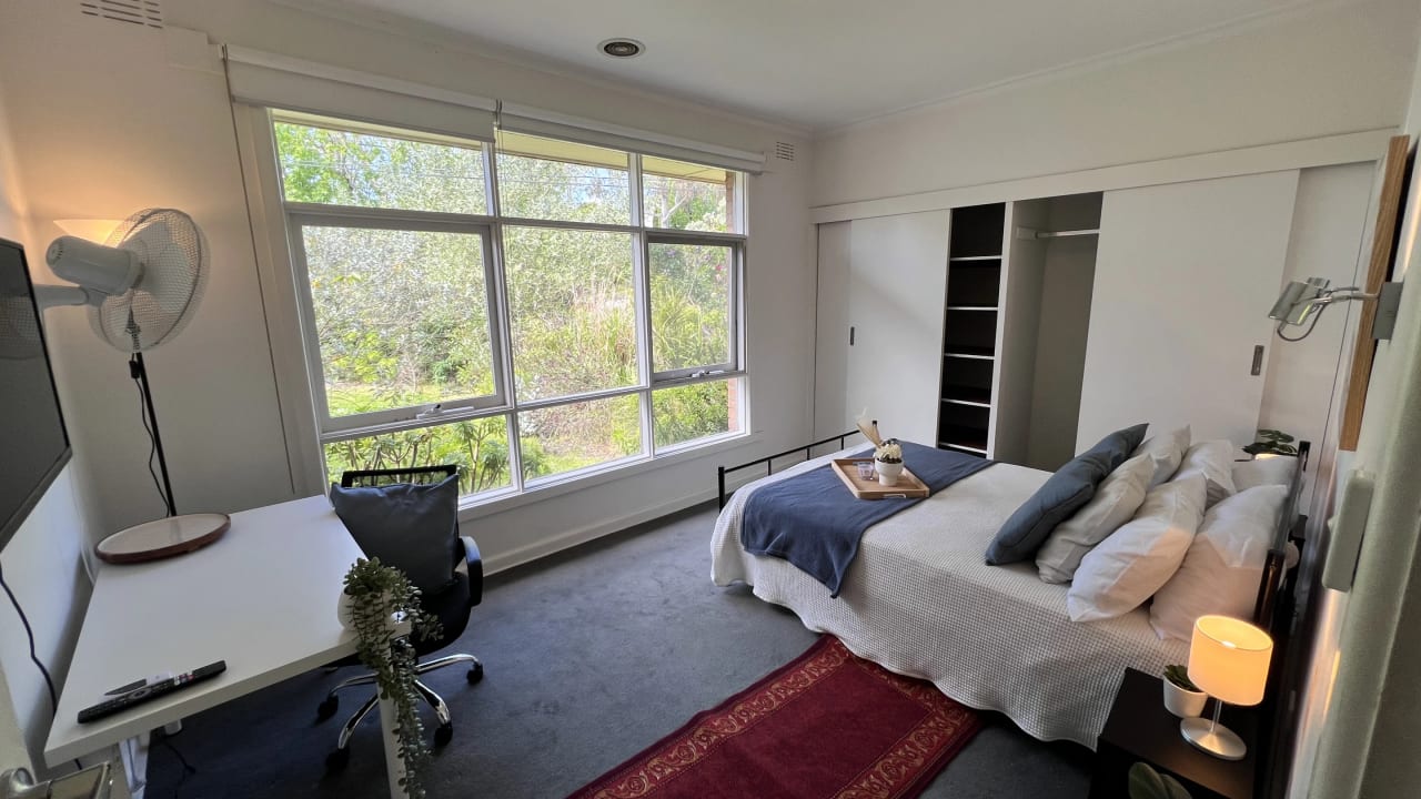 Furnished room in a share house