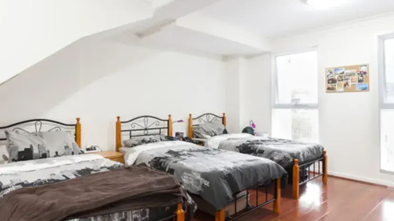 Furnished room in a share house