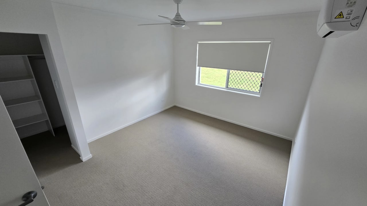 Unfurnished room with own bathroom