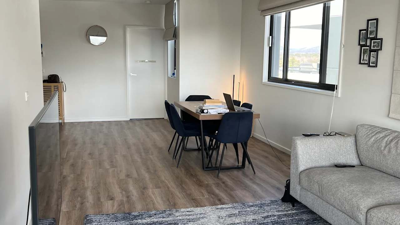 Unfurnished room with ensuite in a flatshare
