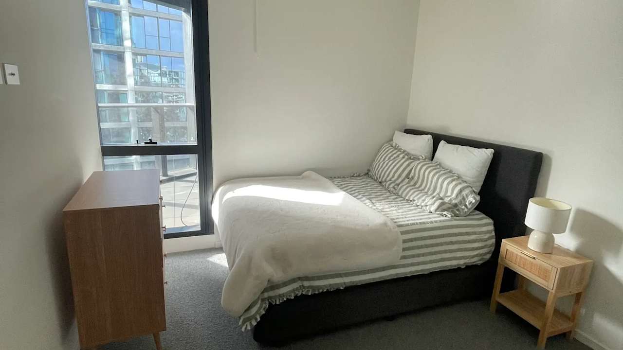 Furnished room with own bathroom