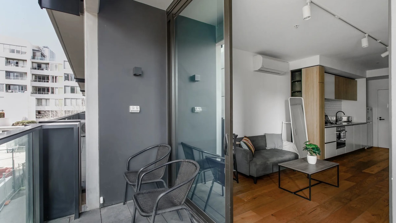 Whole property with 2 rooms for rent