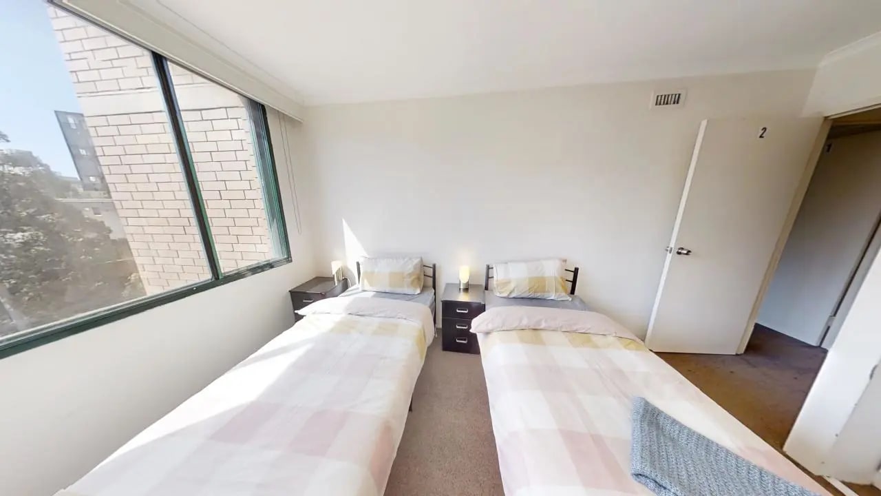 Furnished room in a flatshare