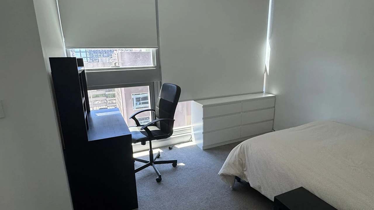 Furnished room in a flatshare