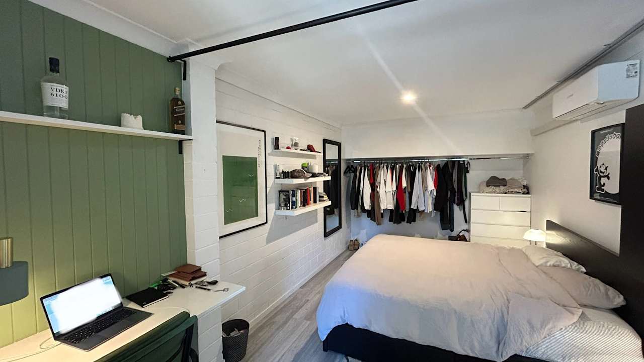 Furnished room with own bathroom