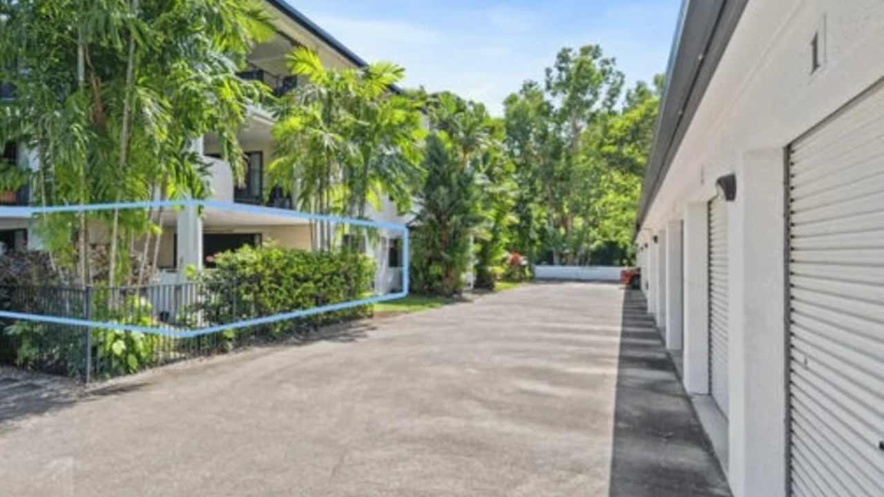 Whole property with 2 rooms for rent