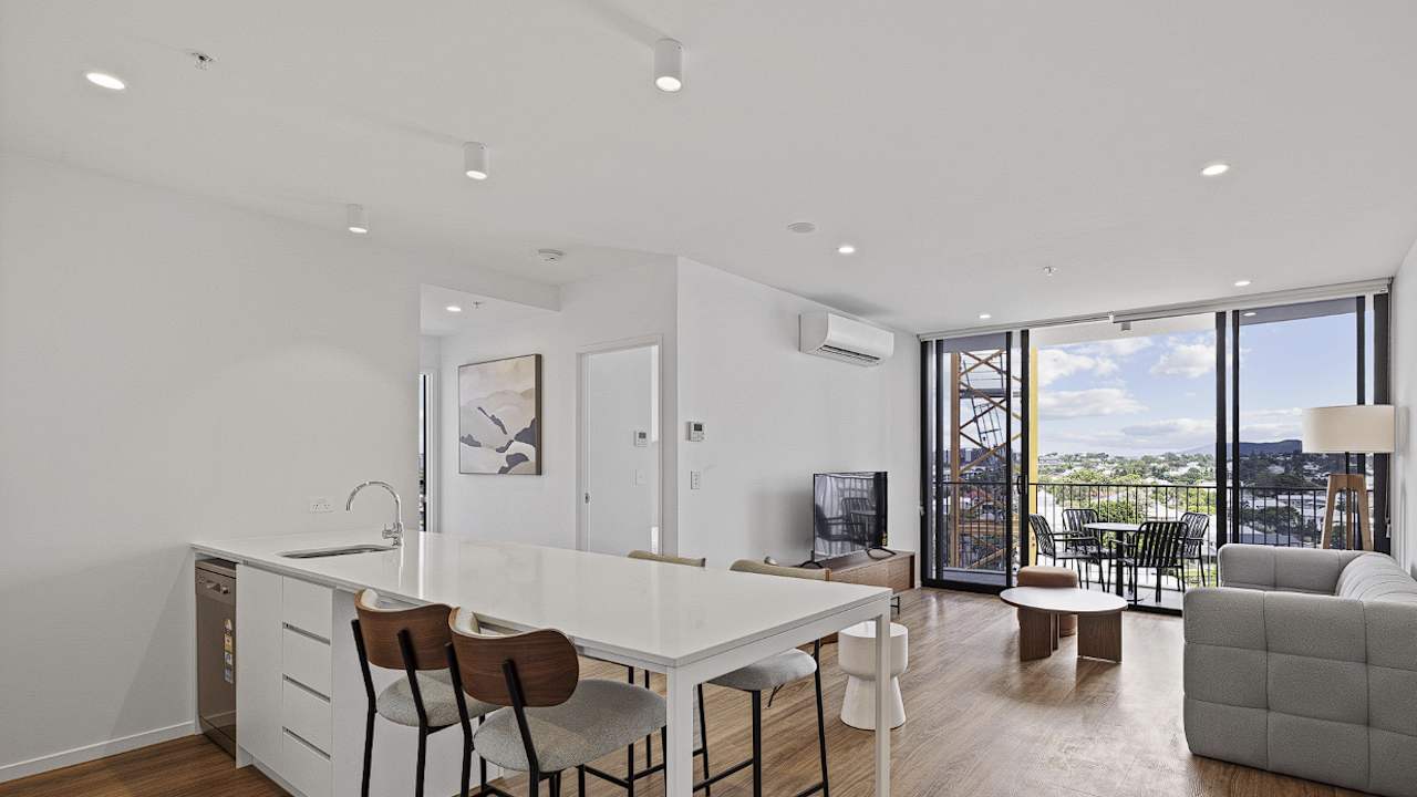 Furnished room with own bathroom