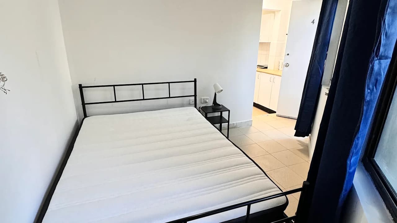 Furnished room studio flat for rent