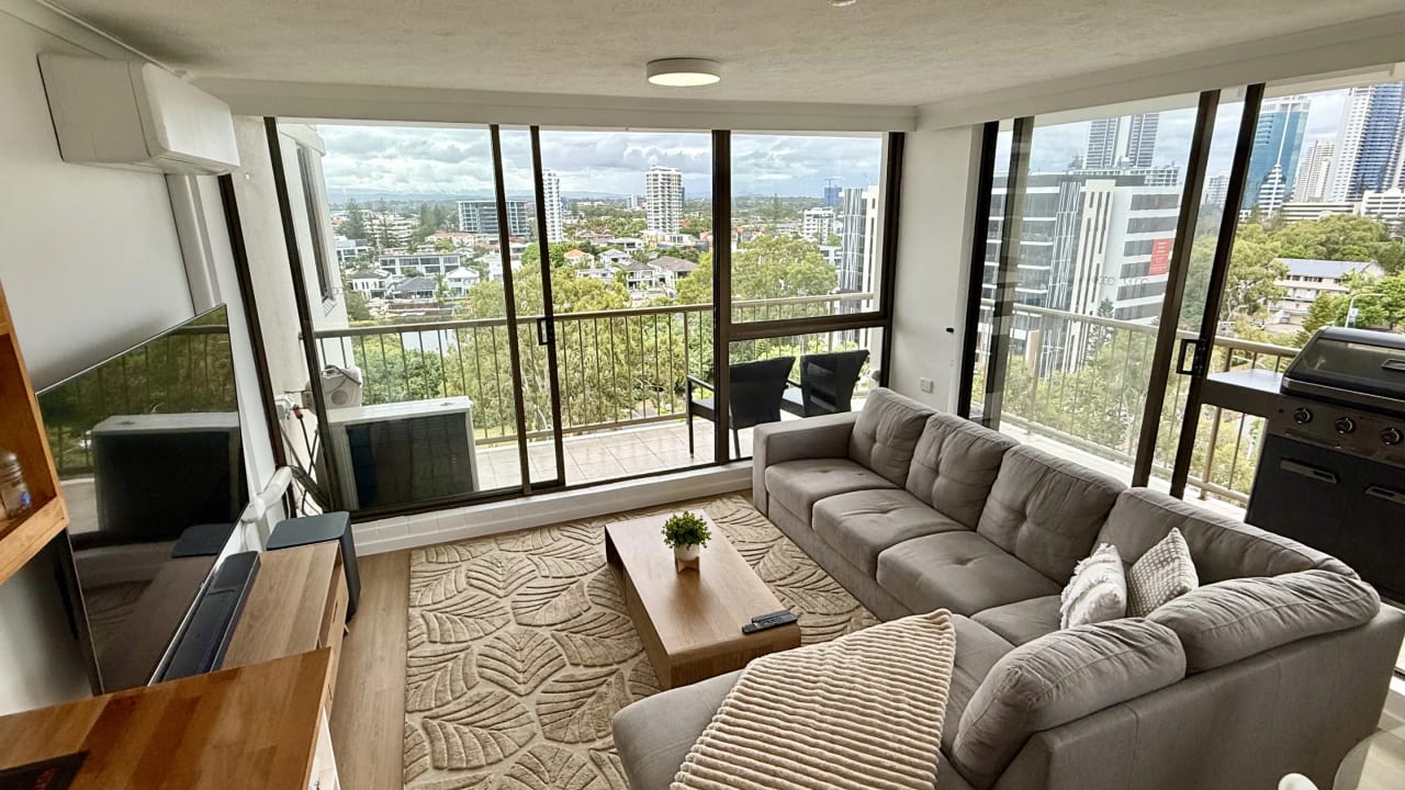 Furnished room with own bathroom