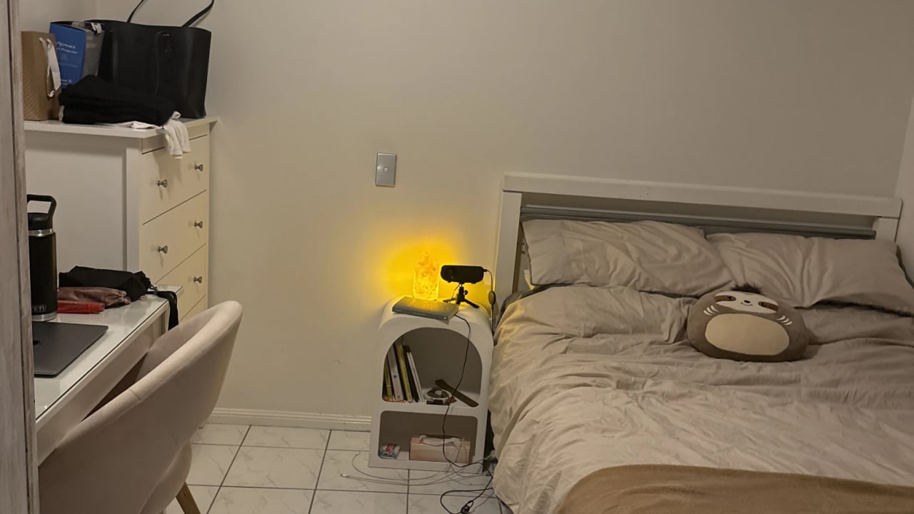 Furnished room with own bathroom