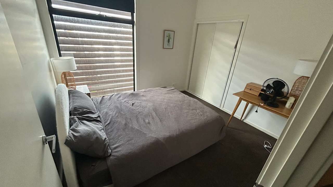 Furnished room with own bathroom