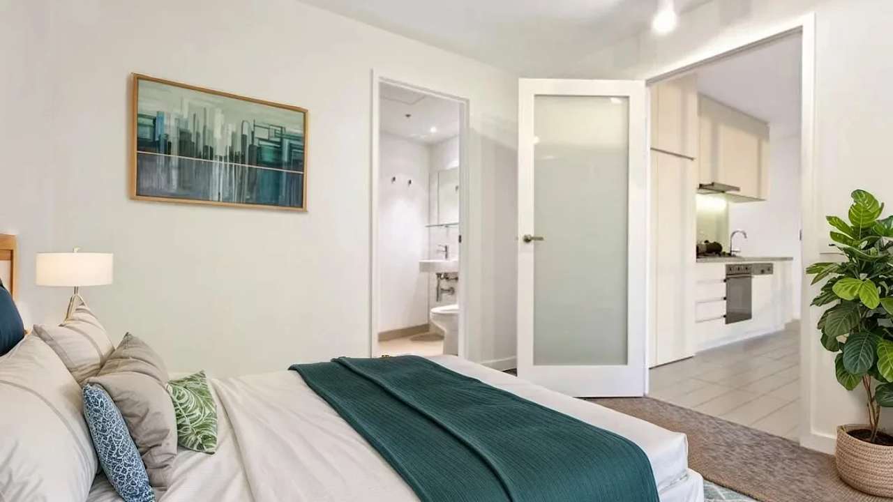 Unfurnished room with own bathroom