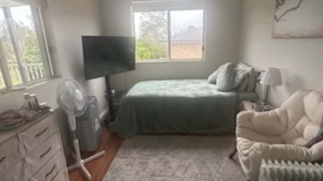 Room in a share house