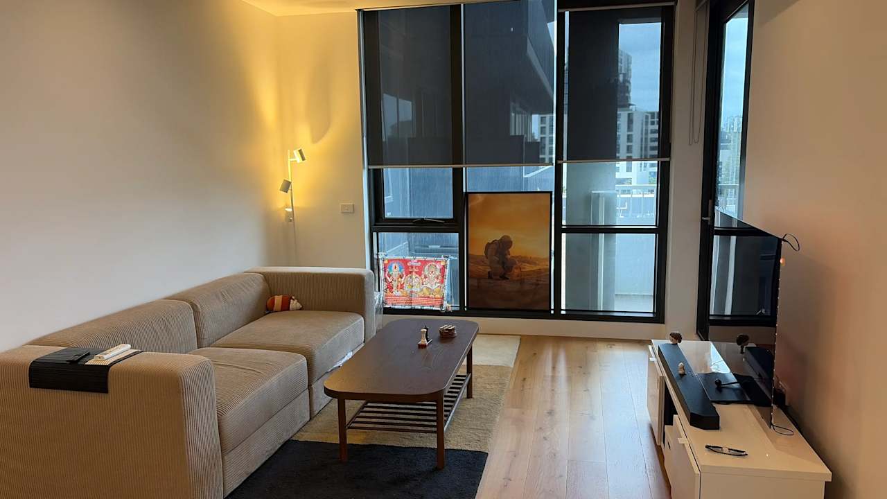 Furnished room with ensuite in a flatshare