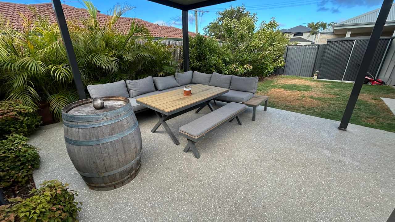 Furnished room with own bathroom