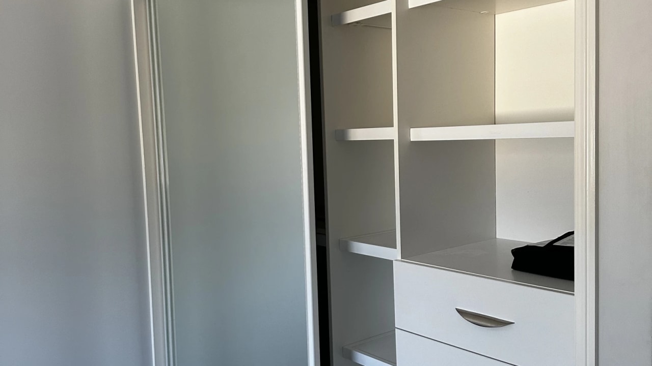 Room in a share house