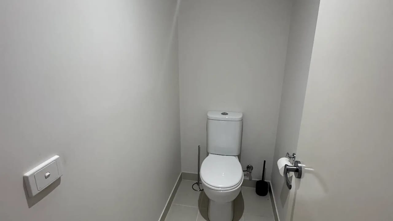 Unfurnished room with own bathroom