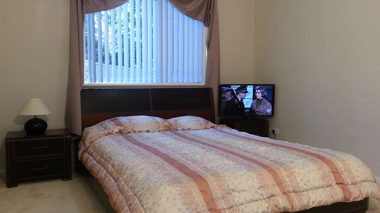 Room in a share house