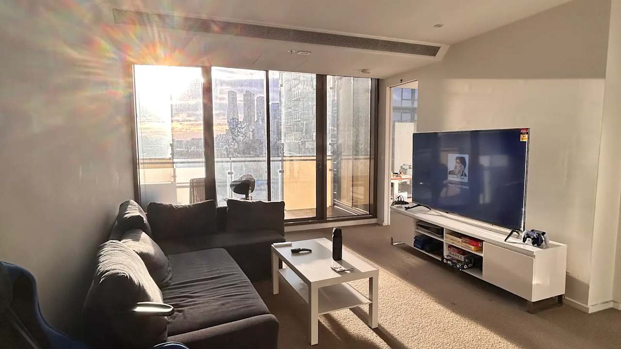 Furnished room with own bathroom