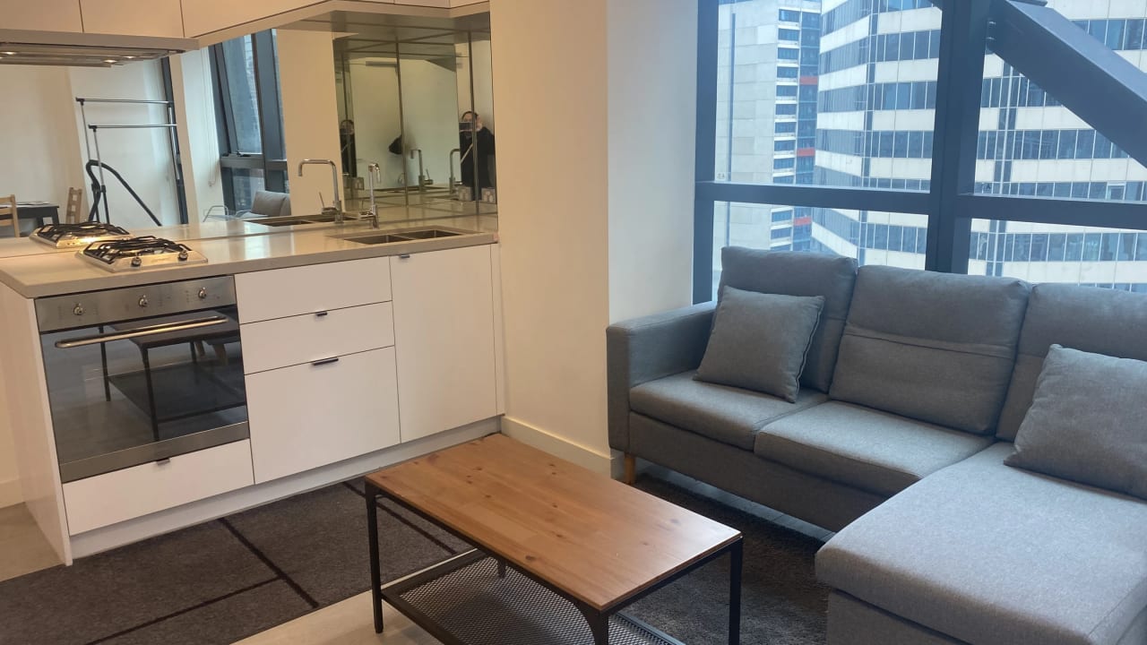 Furnished room in a flatshare