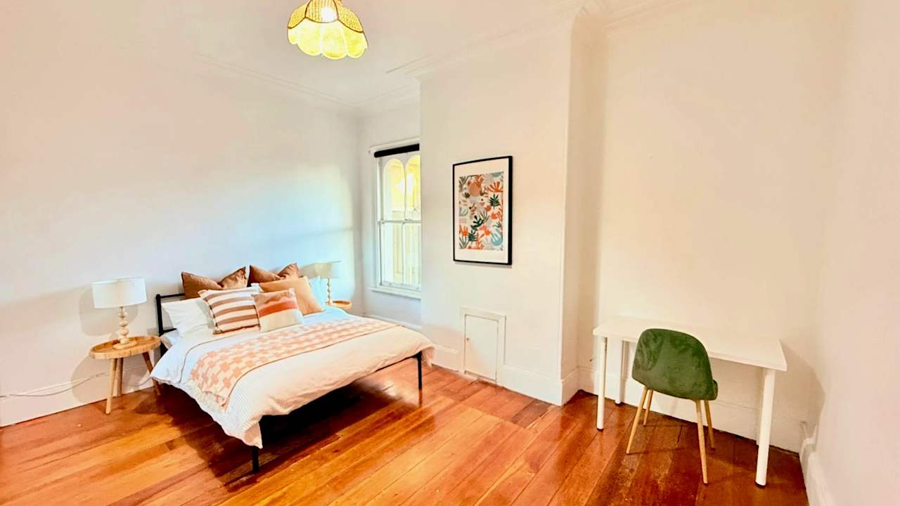 Whole property with 3 rooms for rent
