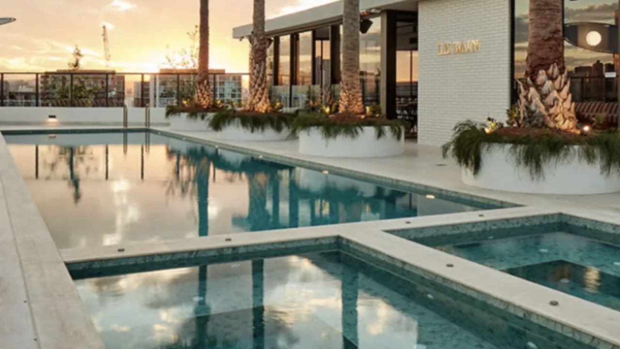 Unfurnished room with ensuite in a flatshare