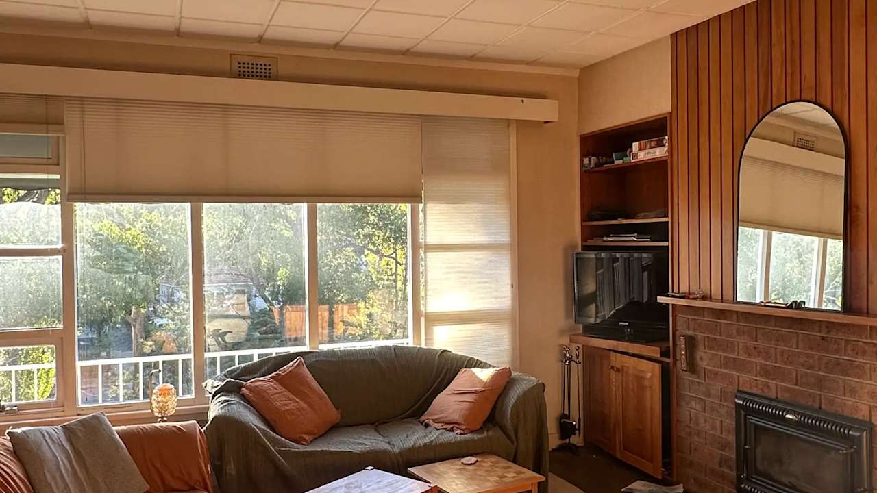 Room in a share house