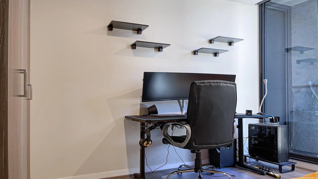 Furnished room in a flatshare