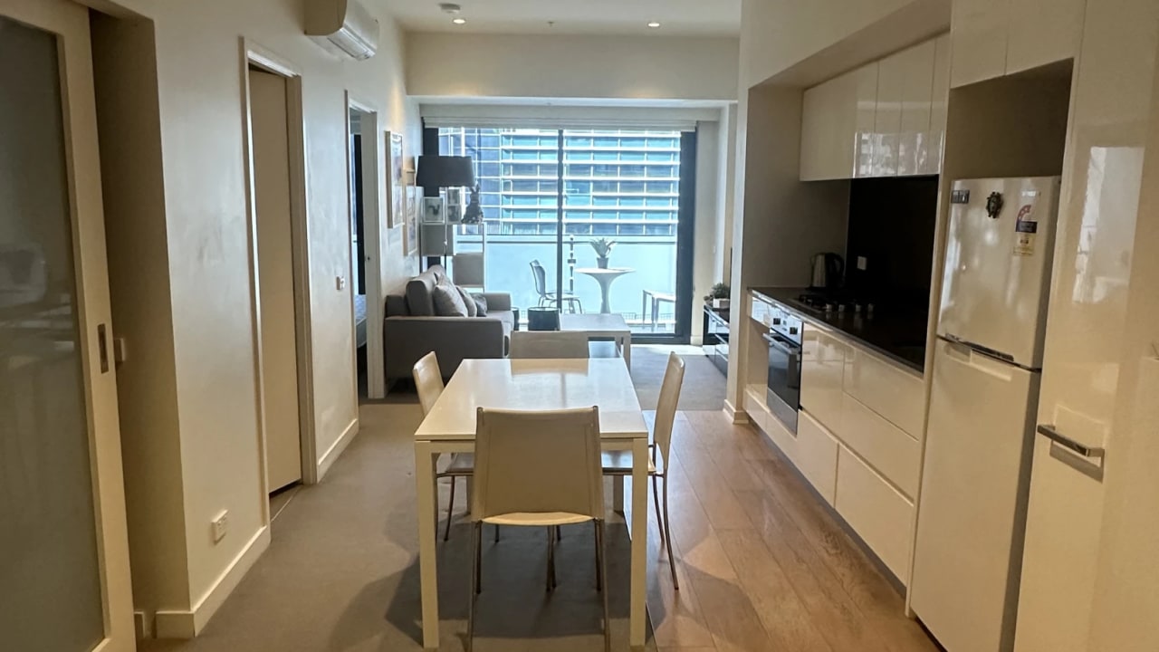 Furnished room in a flatshare