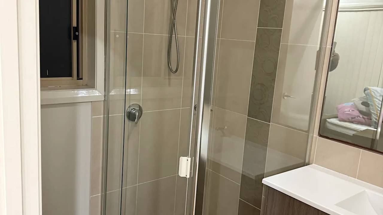 Furnished room with own bathroom