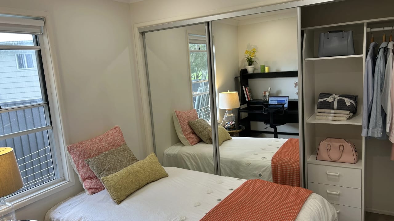 Whole property with 3 rooms for rent