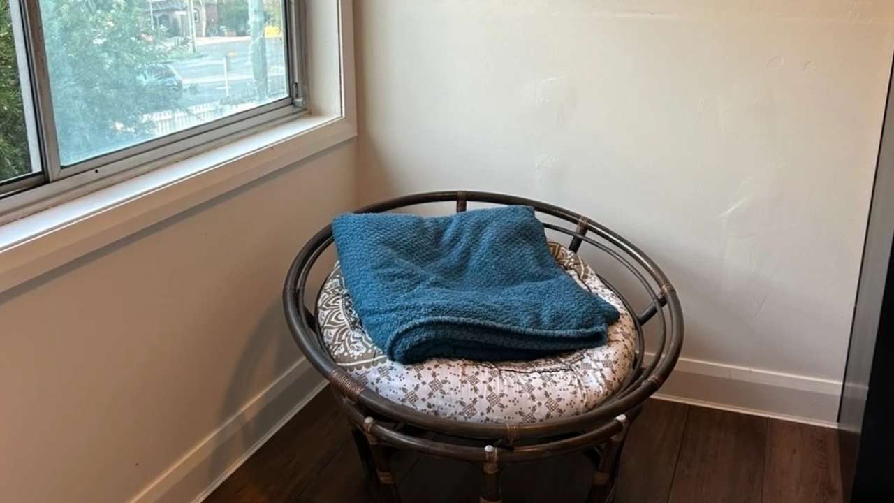 Furnished room in a share house