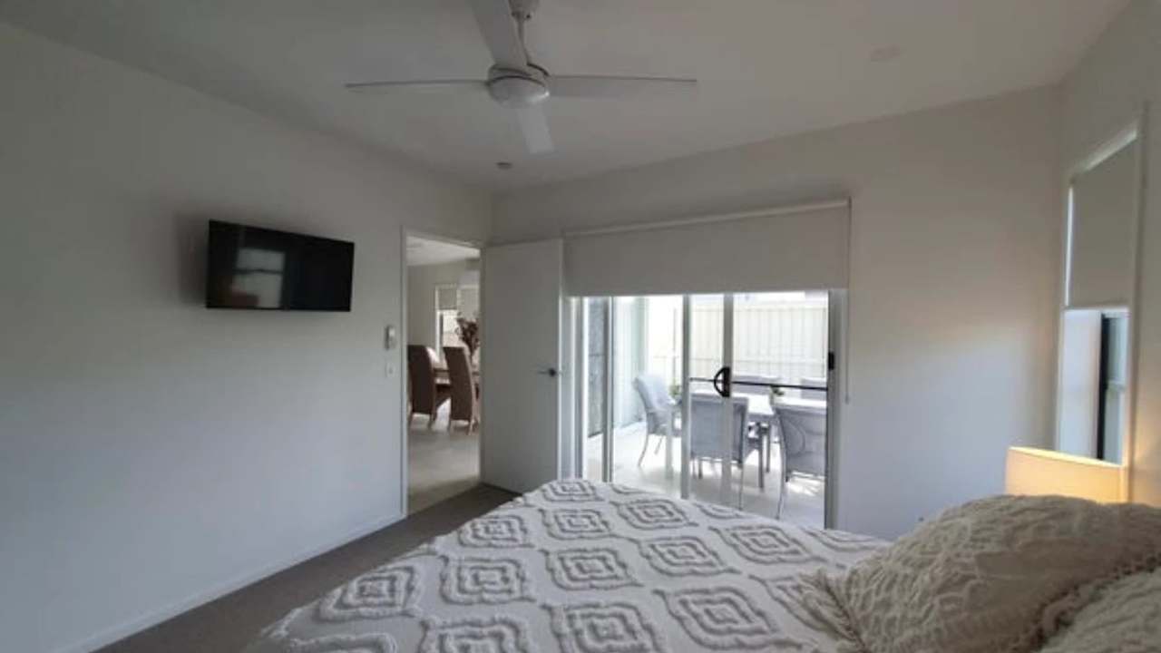 Room with ensuite in a share house