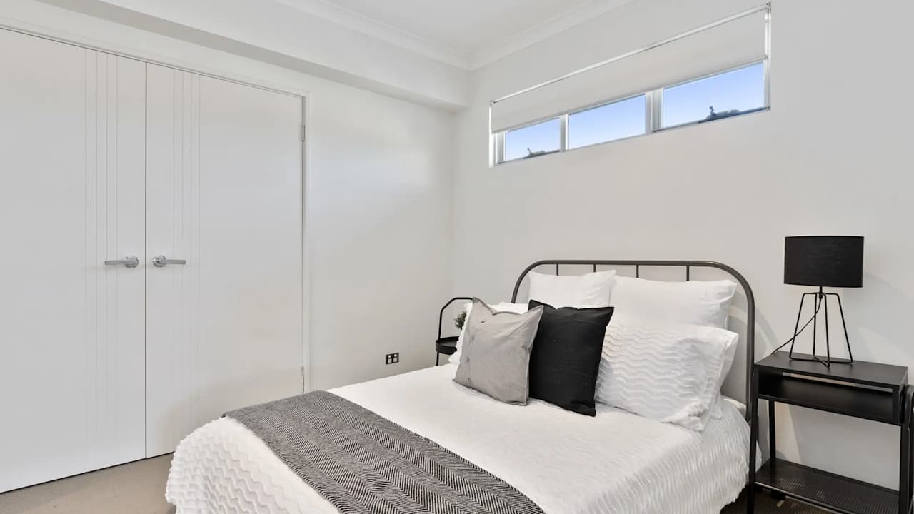 Furnished room with ensuite in a share house