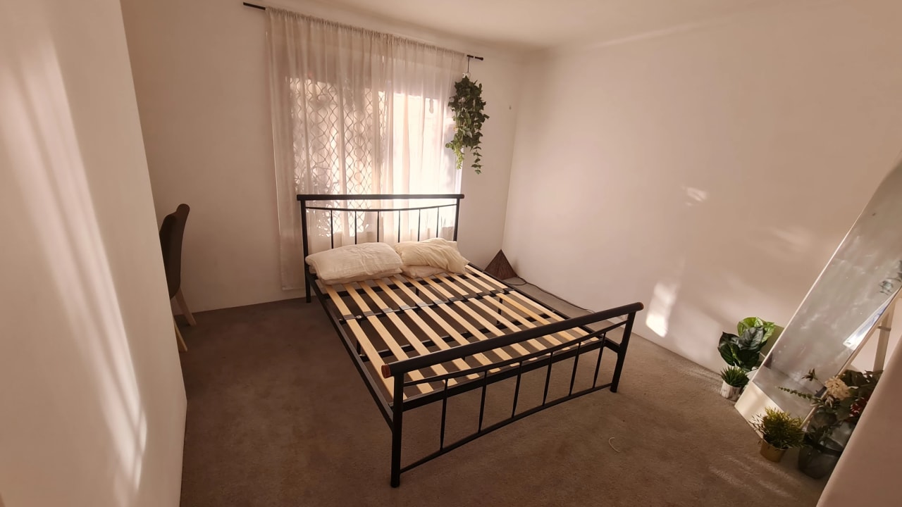 Unfurnished room in a share house