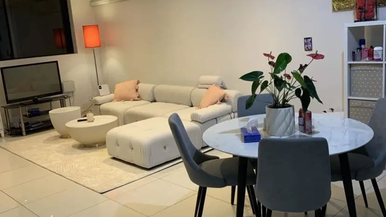 Furnished room in a share house