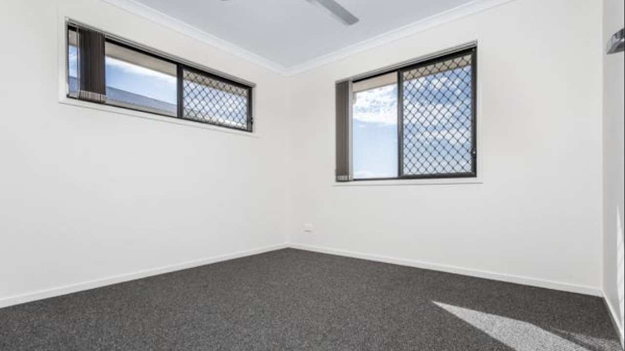Unfurnished room with own bathroom