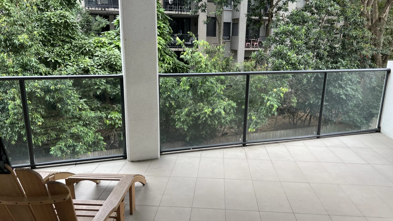 Furnished room with ensuite in a flatshare