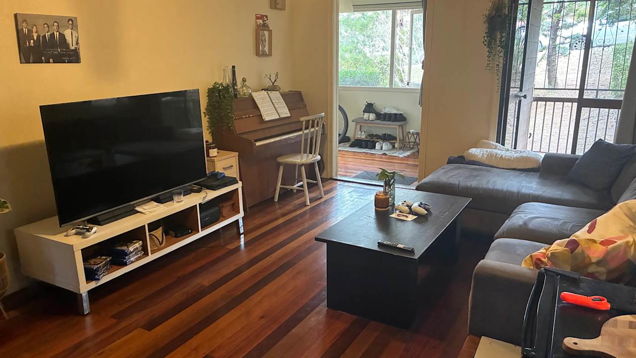 Room in a share house